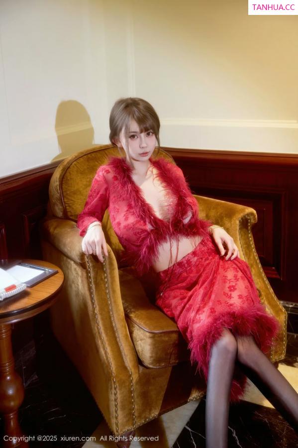   [XiuRen]高清写真图 2025.10.10 No.10848 Zoe柚柚 复古服饰第13张图片